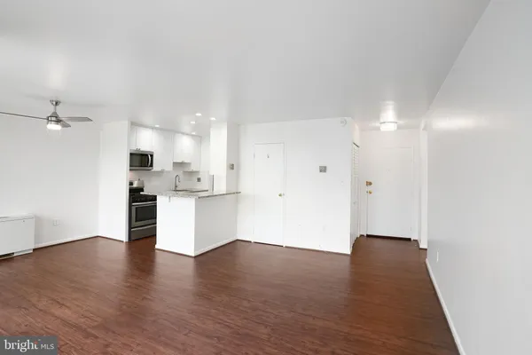 $2,100 | 6621 Wakefield Drive, Unit 510, Alexandria, VA 22307