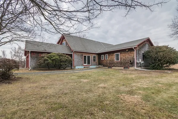 $725,000 | 89 Potwine Lane, Amherst, MA 01002