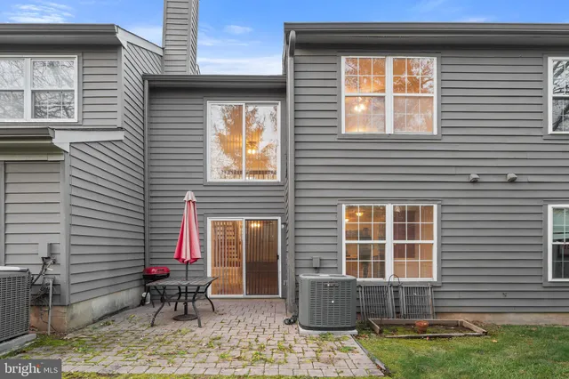 $513,888 | 8 Brookline Court, Unit B, Princeton, NJ 08540