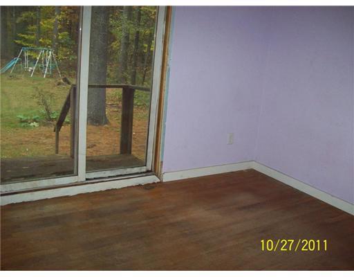 41 Skeetfield Road Oxford, ME 04270 - Photo 7 of 8 Bedroom.