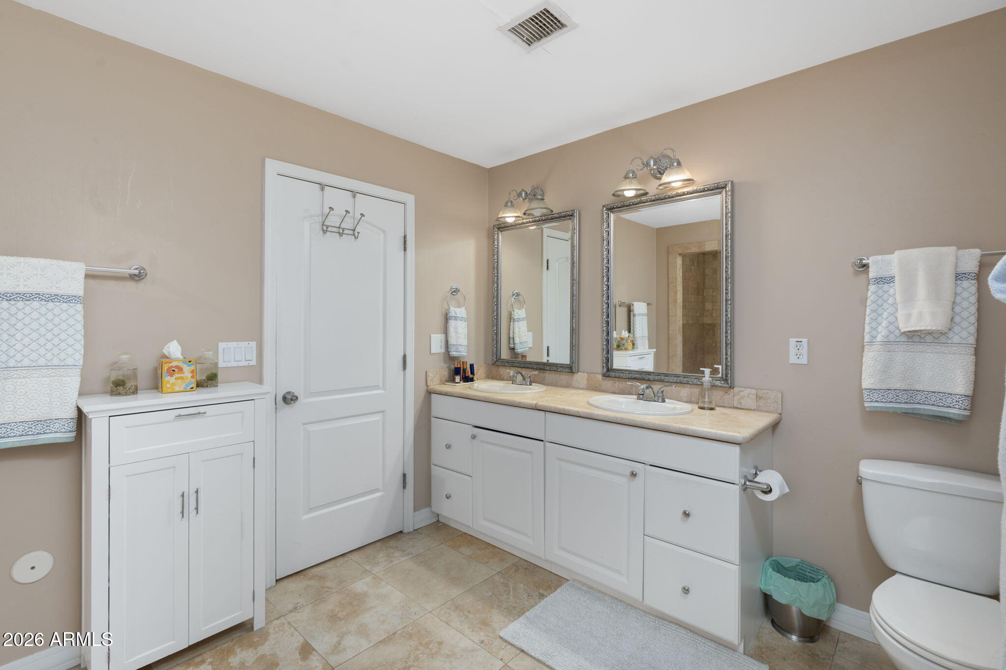 3033 North 53rd Street Phoenix, AZ 85018 - Photo 20 of 40 Primary Bathroom