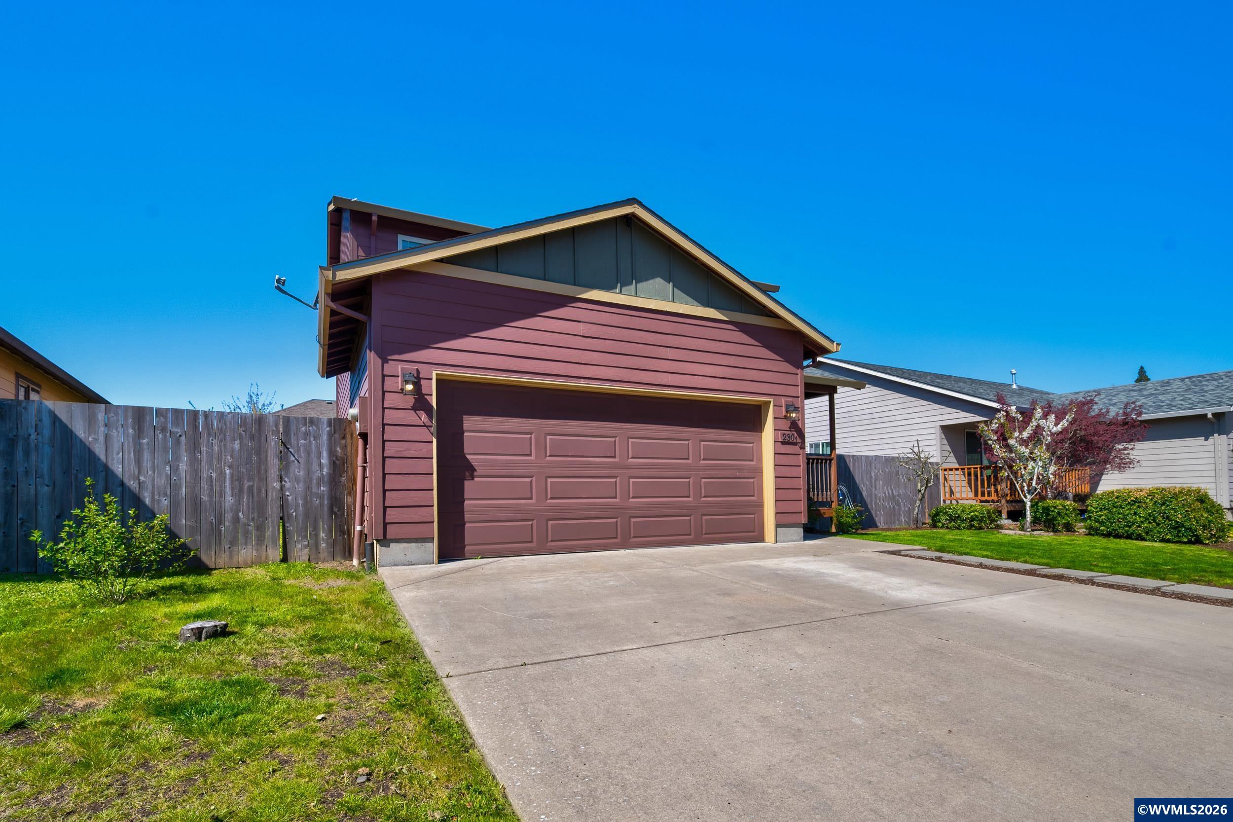 230 Northwest Sagan Loop Sheridan, OR 97378 - Photo 3 of 32