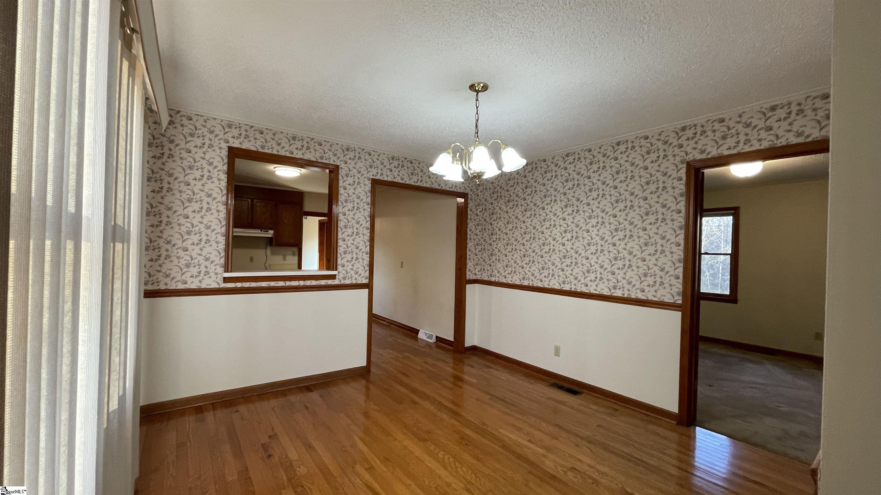 646 Bessie Road Piedmont, SC 29673 - Photo 14 of 34