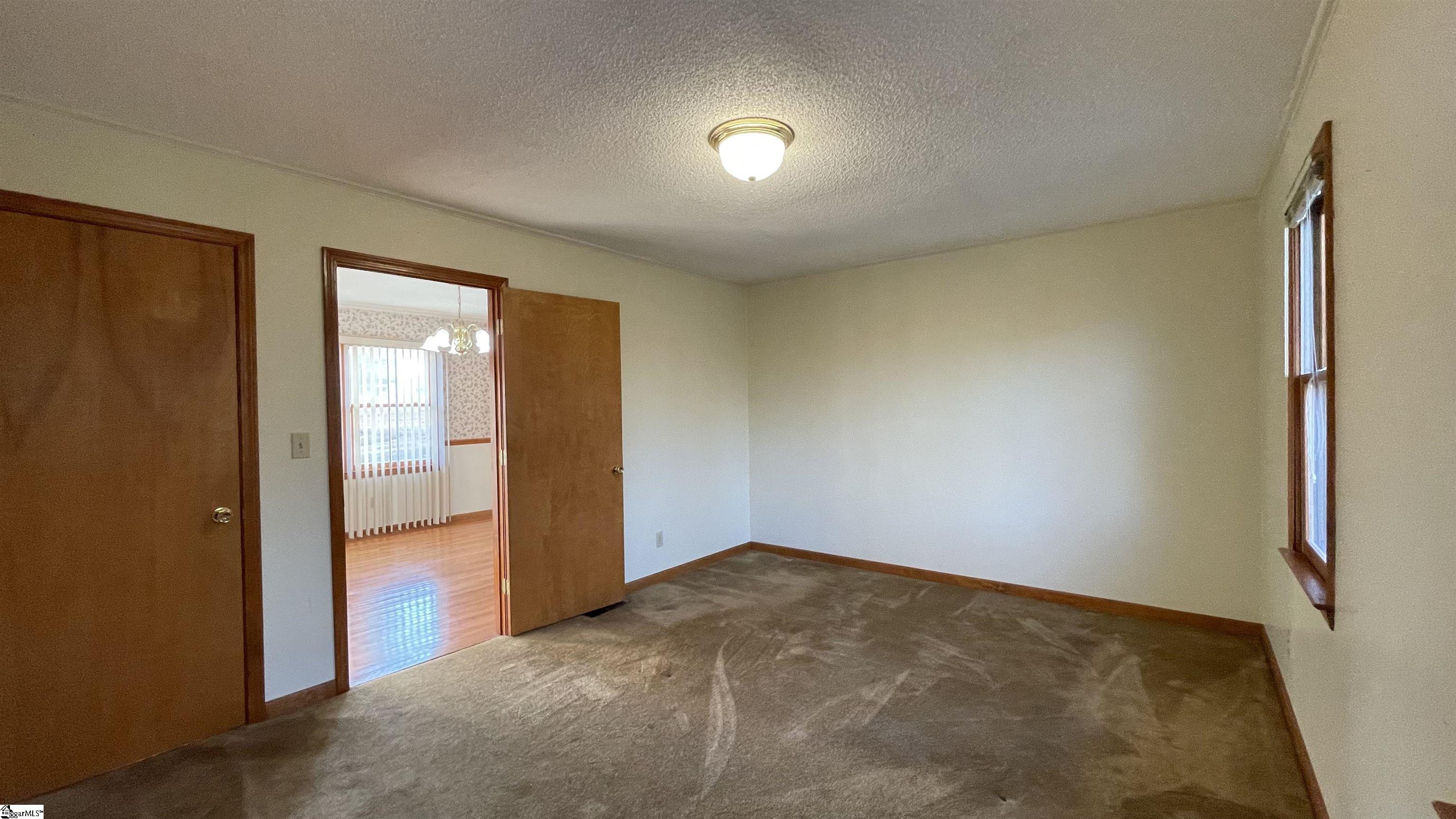 646 Bessie Road Piedmont, SC 29673 - Photo 17 of 34
