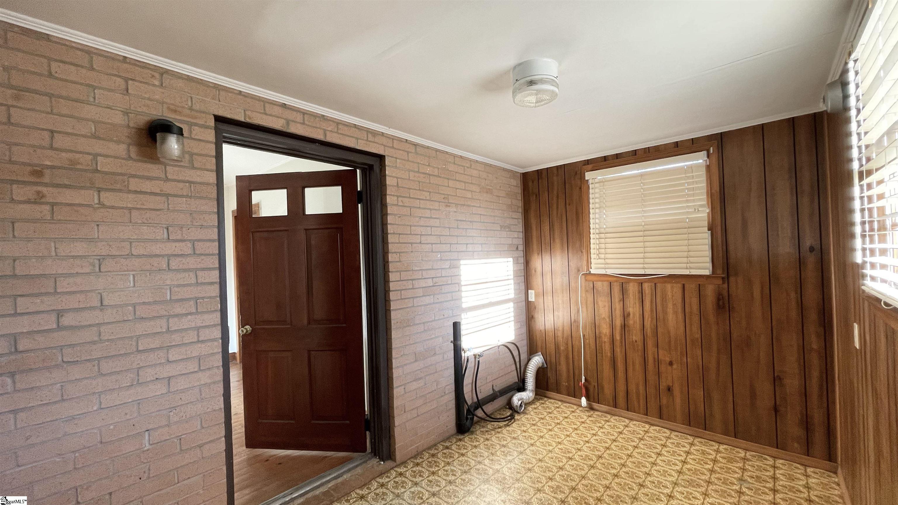646 Bessie Road Piedmont, SC 29673 - Photo 5 of 34