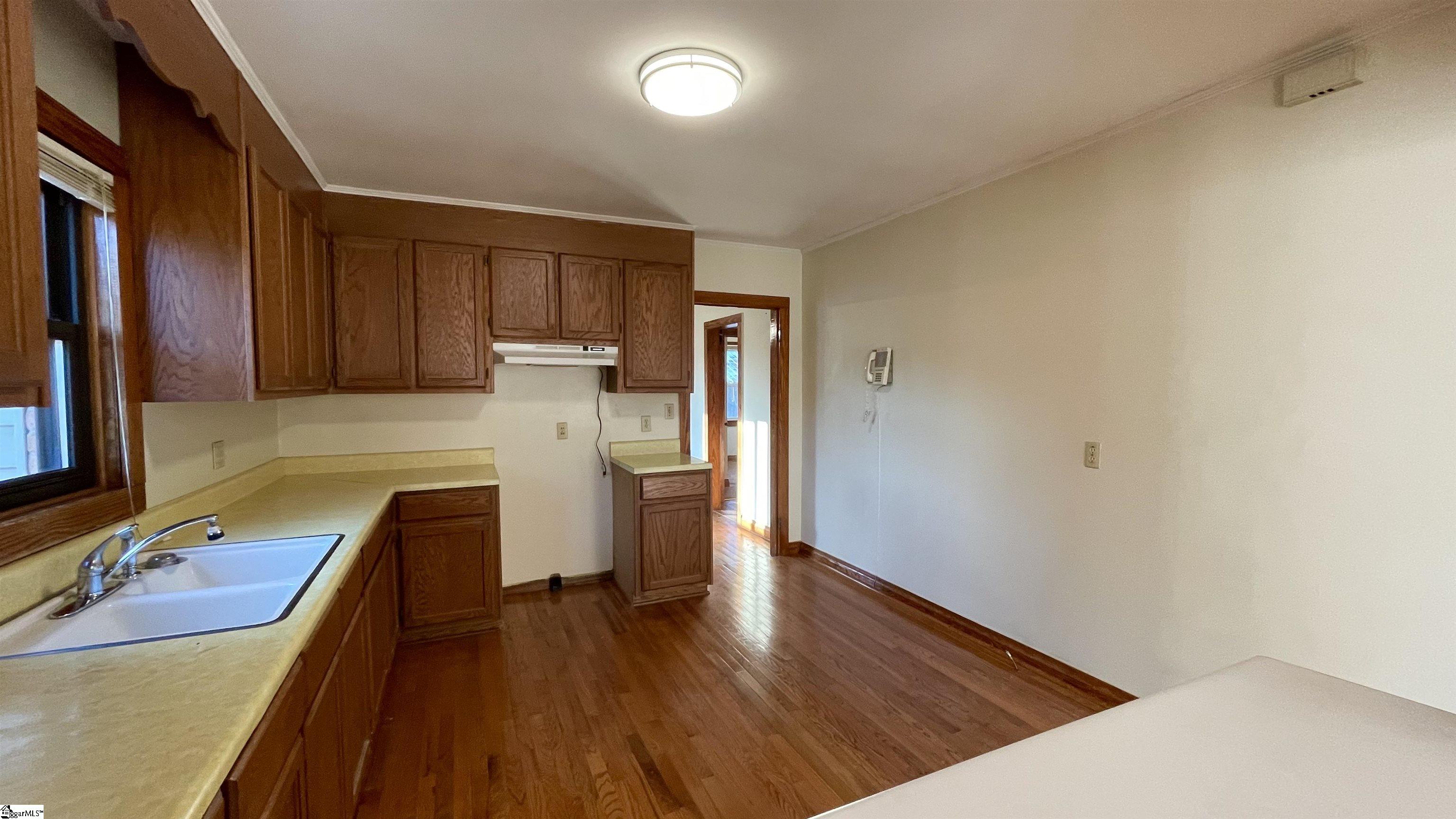 646 Bessie Road Piedmont, SC 29673 - Photo 10 of 34
