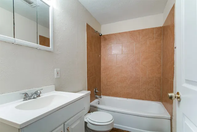 $1,475 | 1417 Jennifer Lane, Jacinto City, TX 77029