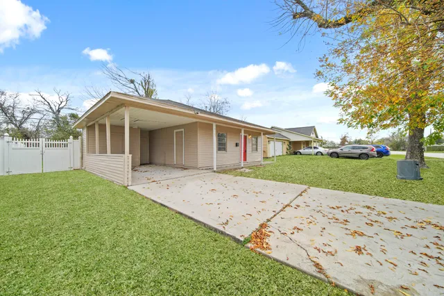 $1,475 | 1417 Jennifer Lane, Jacinto City, TX 77029