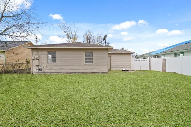 $1,475 | 1417 Jennifer Lane, Jacinto City, TX 77029