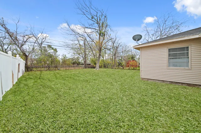 $1,475 | 1417 Jennifer Lane, Jacinto City, TX 77029