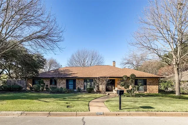 $2,950 | 5004 Blue Sage Road, Fort Worth, TX 76132