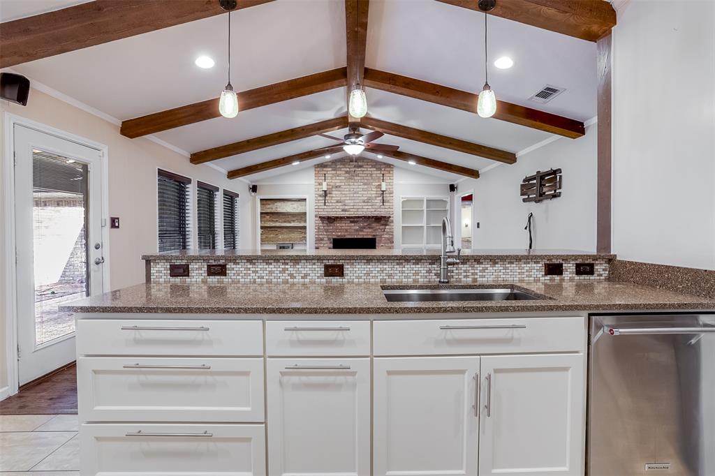 5004 Blue Sage Road Fort Worth, TX 76132 - Photo 11 of 16