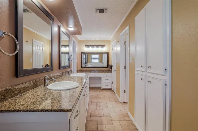 $2,950 | 5004 Blue Sage Road, Fort Worth, TX 76132