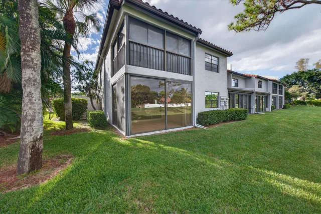 $2,400 | 9187 Norte Lago, Unit 5I, Boca Raton, FL 33428