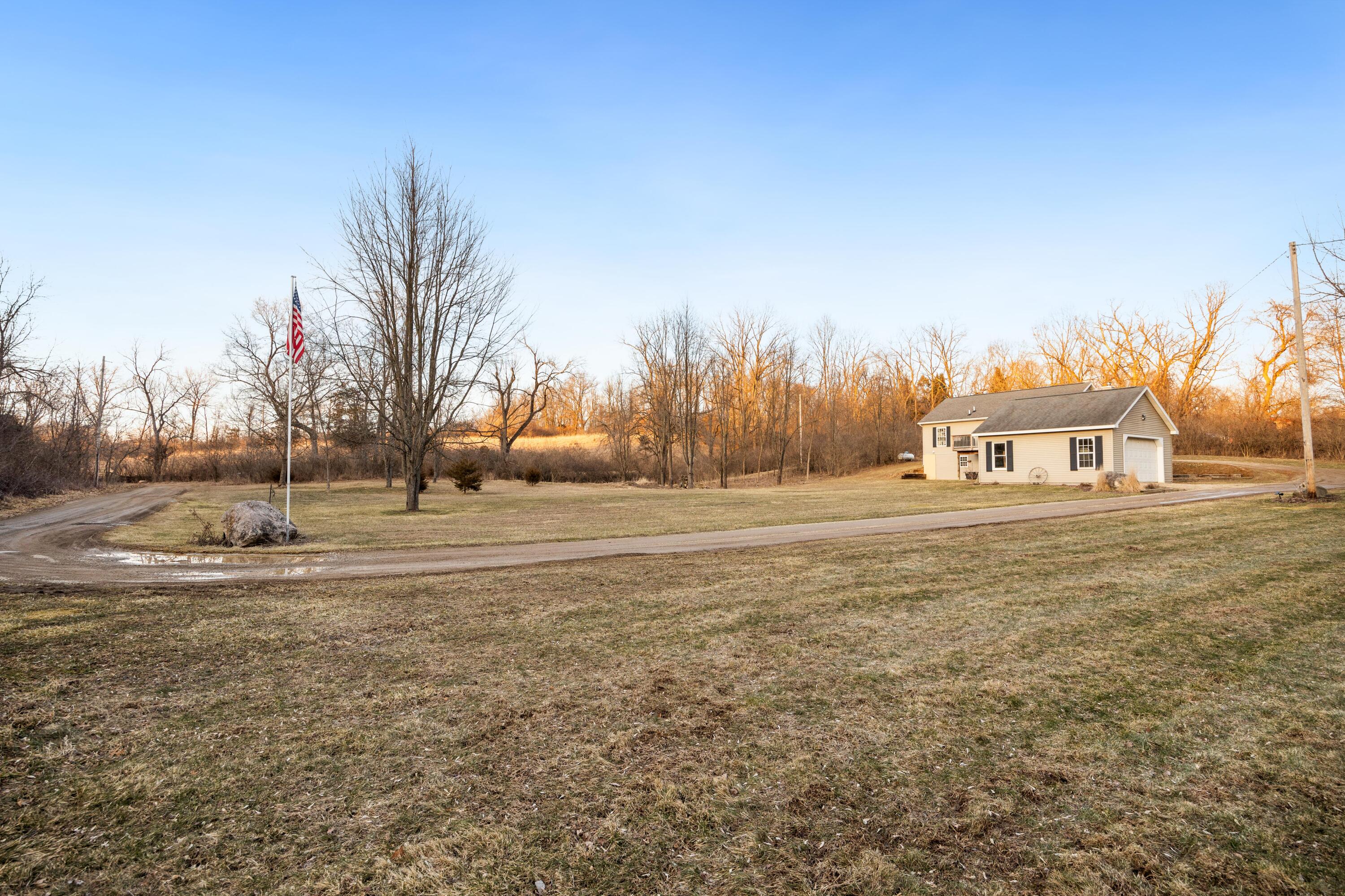 3595 Tygh Road Horton, MI 49246 - Photo 3 of 33 30