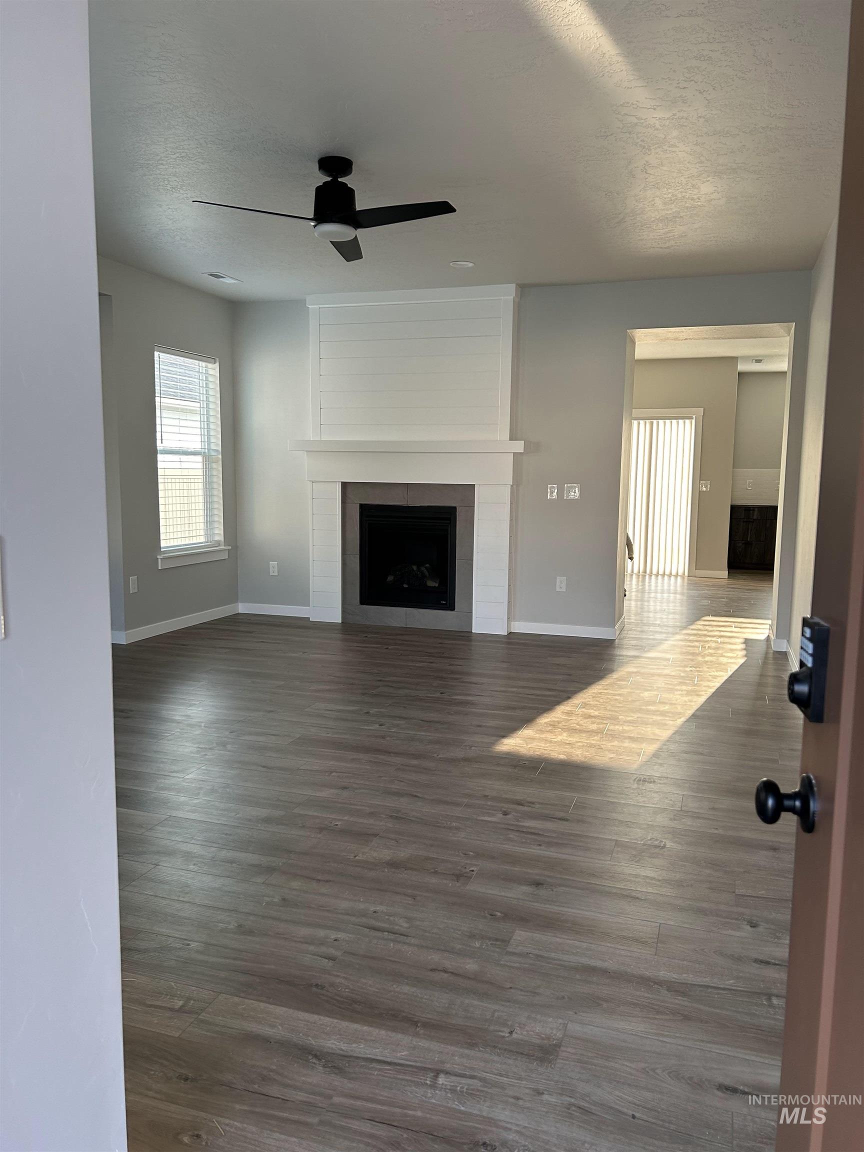3039 South Alcamo Way Meridian, ID 83642 - Photo 3 of 20