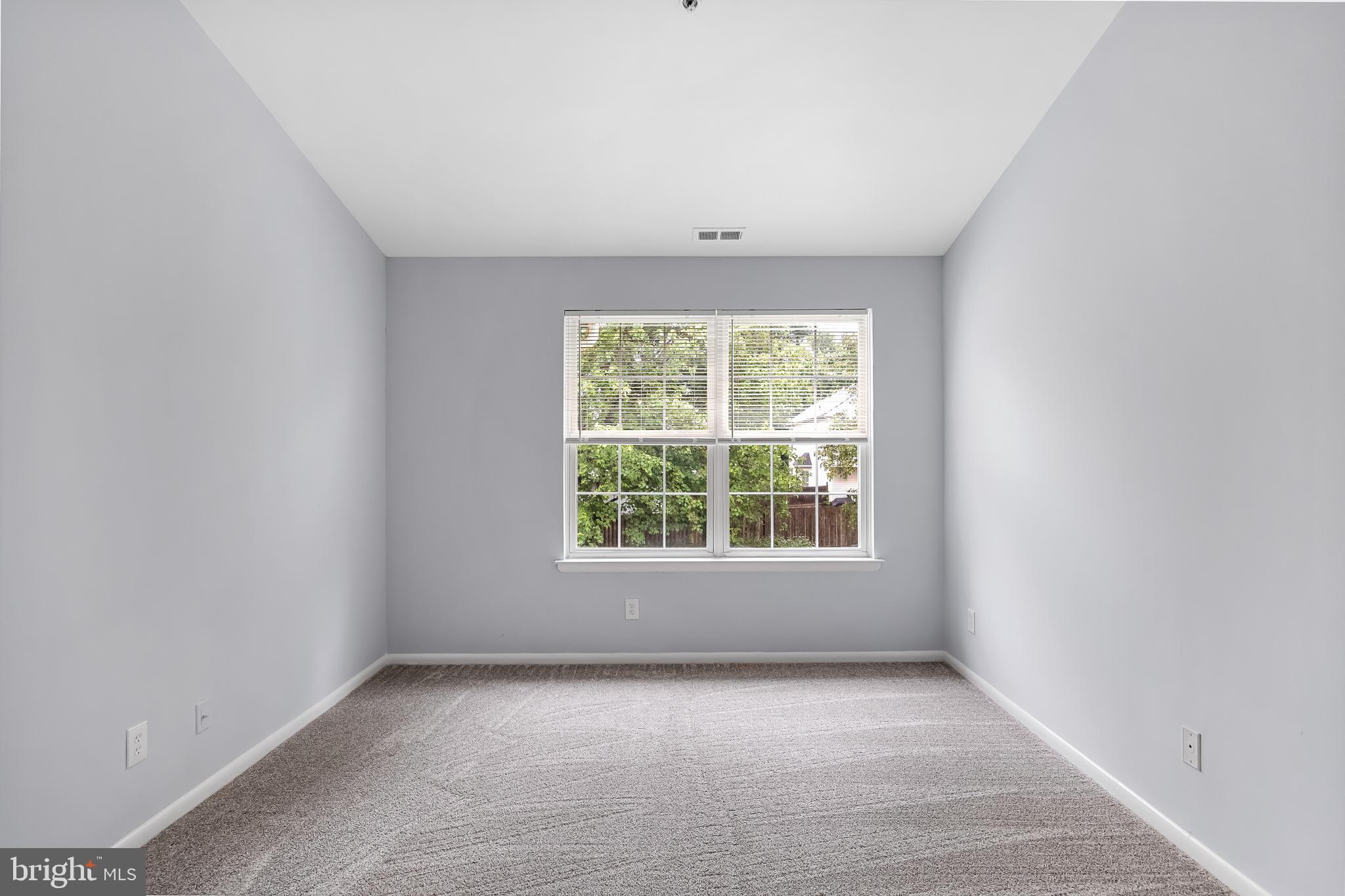 3 Foxglove Drive Delran, NJ 08075 - Photo 16 of 30 Primary Bedroom