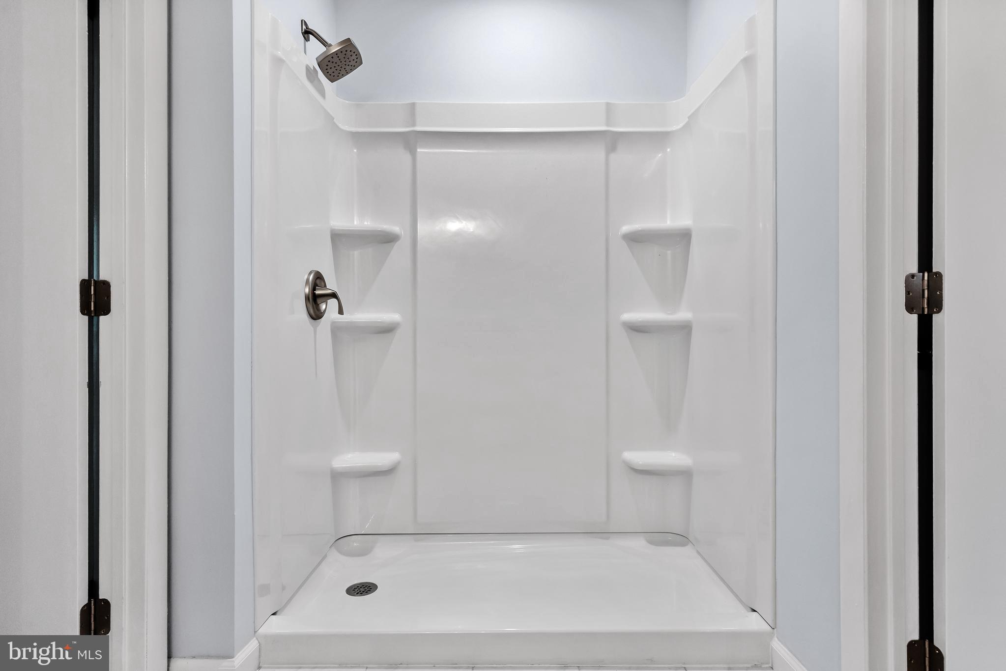 3 Foxglove Drive Delran, NJ 08075 - Photo 19 of 30 Primary Bathroom