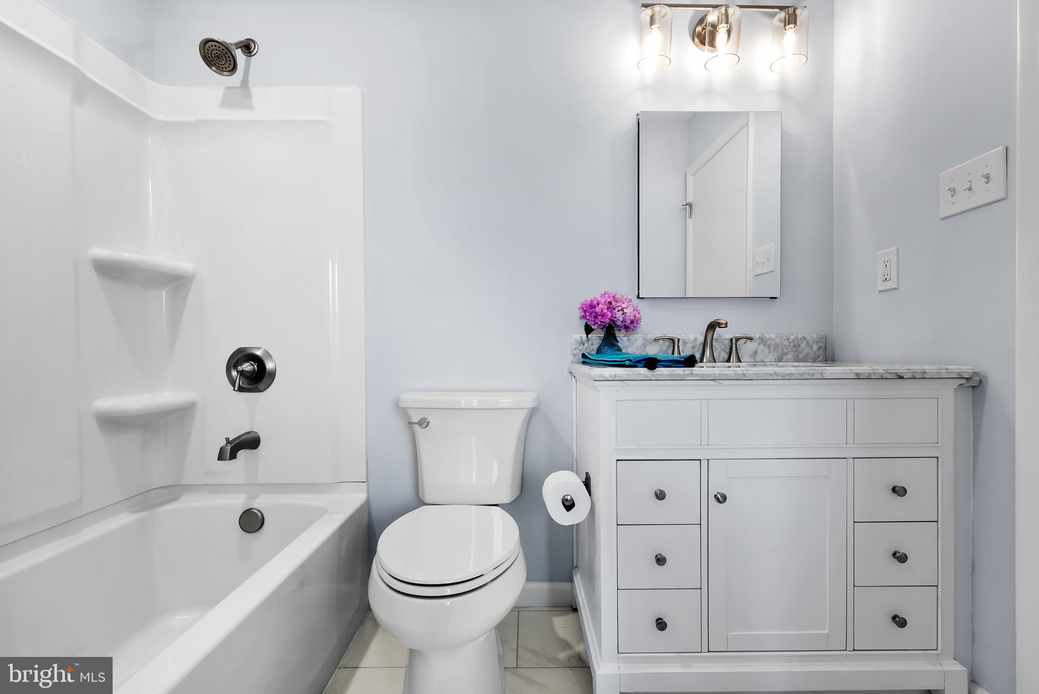 3 Foxglove Drive Delran, NJ 08075 - Photo 23 of 30 Bathroom
