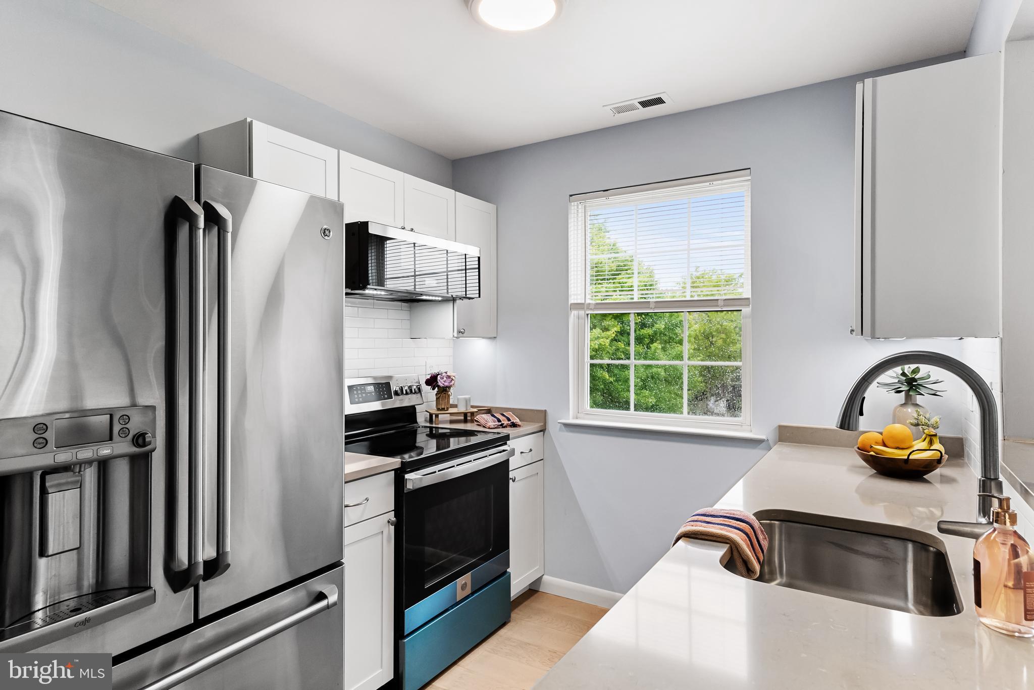 3 Foxglove Drive Delran, NJ 08075 - Photo 6 of 30 Remodeled Kitchen