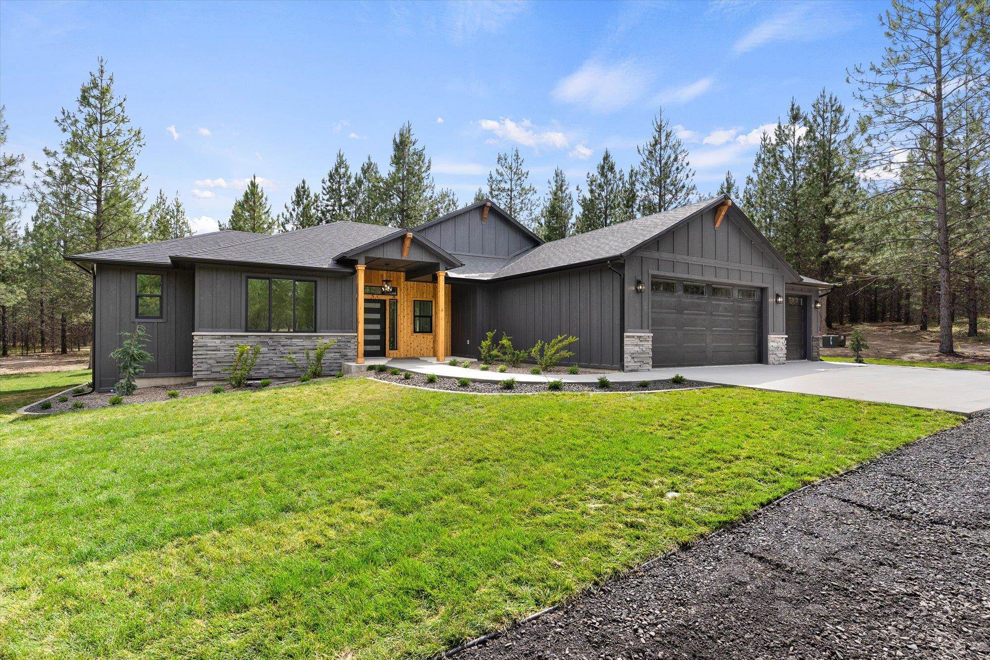 27499 North Bruce Road Chattaroy, WA 99003 - Photo 29 of 39