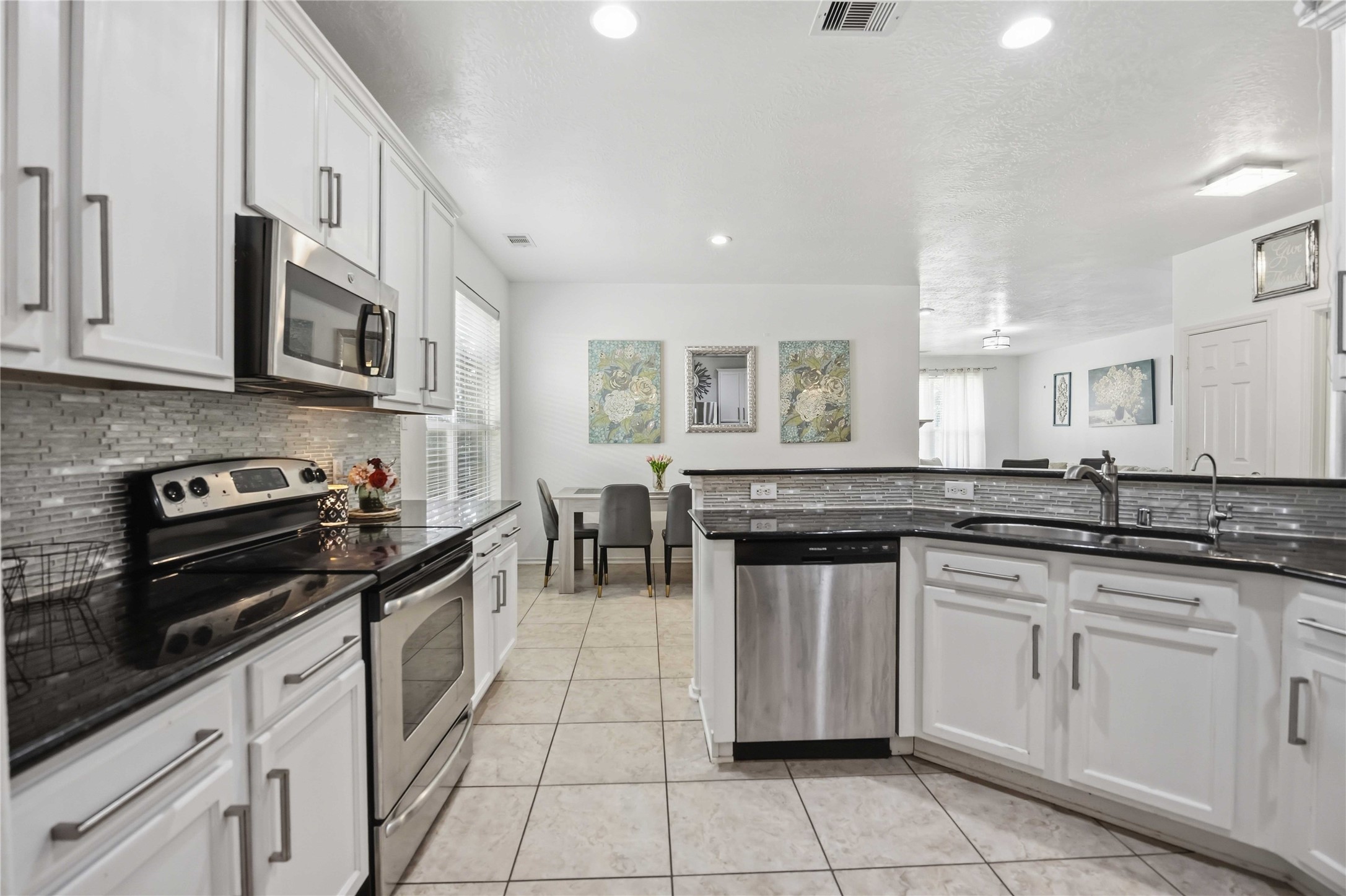 5315 Lilac Grove Lane Rosharon, TX 77583 - Photo 15 of 29 Gallery Image 15