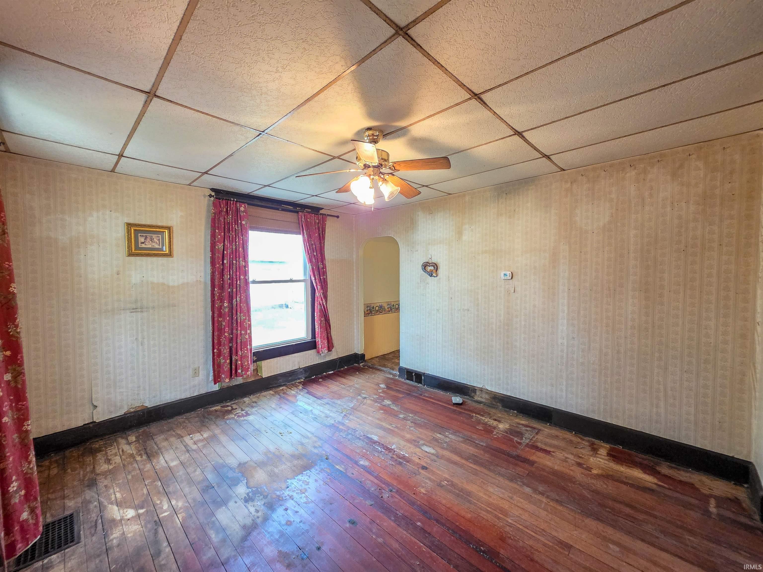 119 North Edwards Street Worthington, IN 47471 - Photo 10 of 35