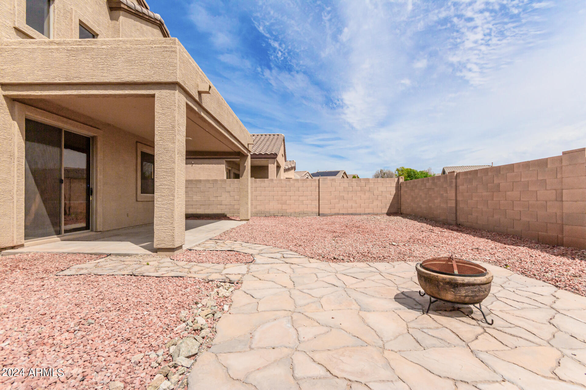 2929 West Silver Fox Way Phoenix, AZ 85045 - Photo 24 of 25 a backyard of a house