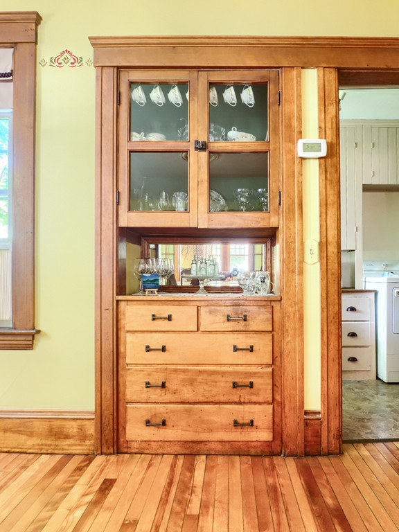 79 Phillips Road Holden, MA 01520 - Photo 8 of 25 Gallery Image 8