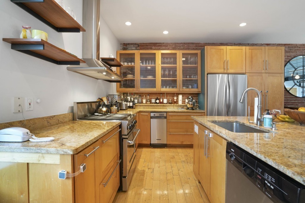 8 Newcomb Street, Unit 5 Boston, MA 02118 - Photo 7 of 30