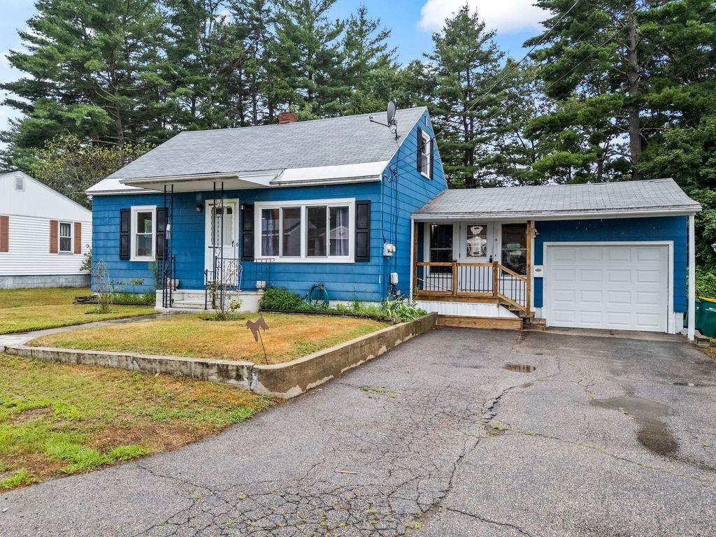 6 Russell Street Rochester, NH 03867 - Photo 1 of 41