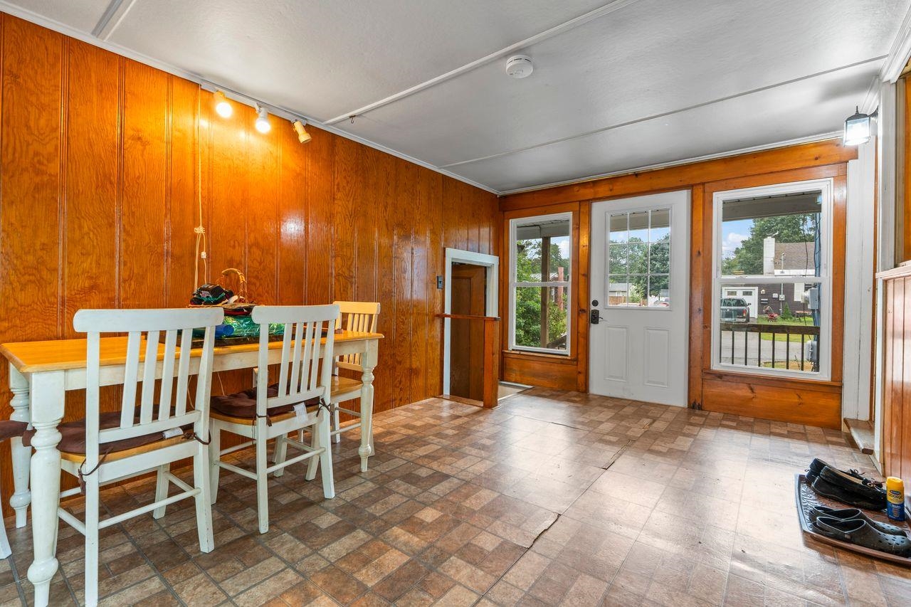 6 Russell Street Rochester, NH 03867 - Photo 18 of 41