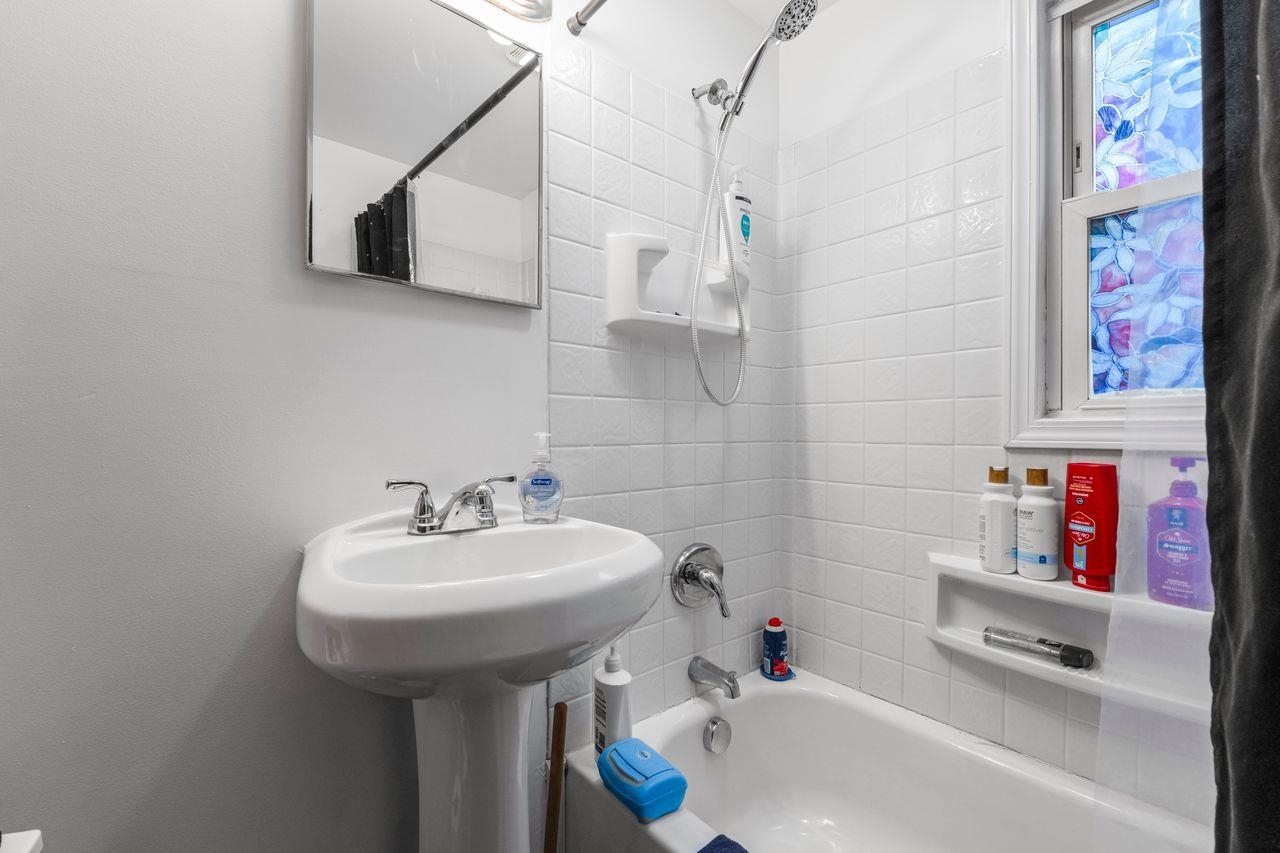 6 Russell Street Rochester, NH 03867 - Photo 28 of 41