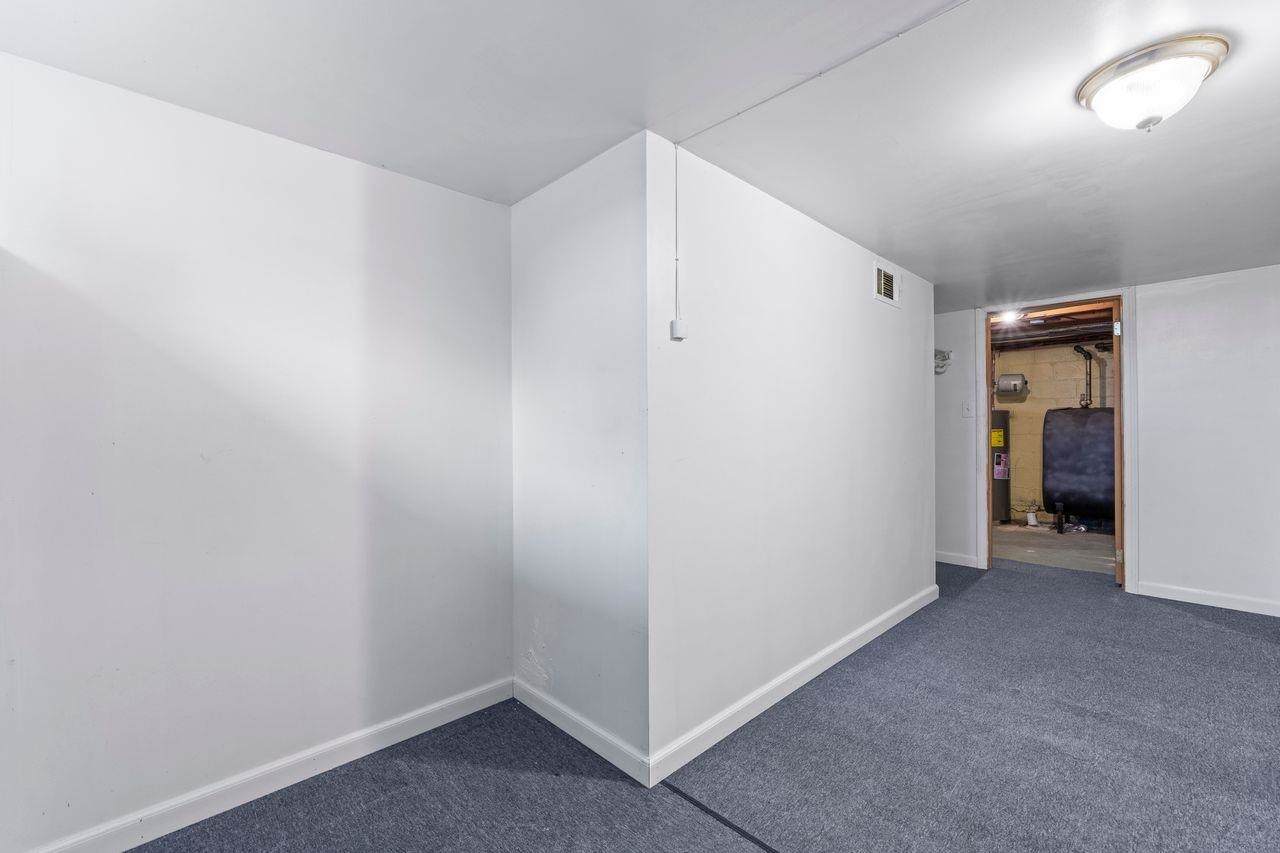 6 Russell Street Rochester, NH 03867 - Photo 38 of 41