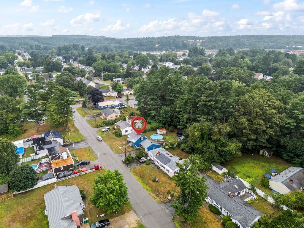 6 Russell Street Rochester, NH 03867 - Photo 4 of 41