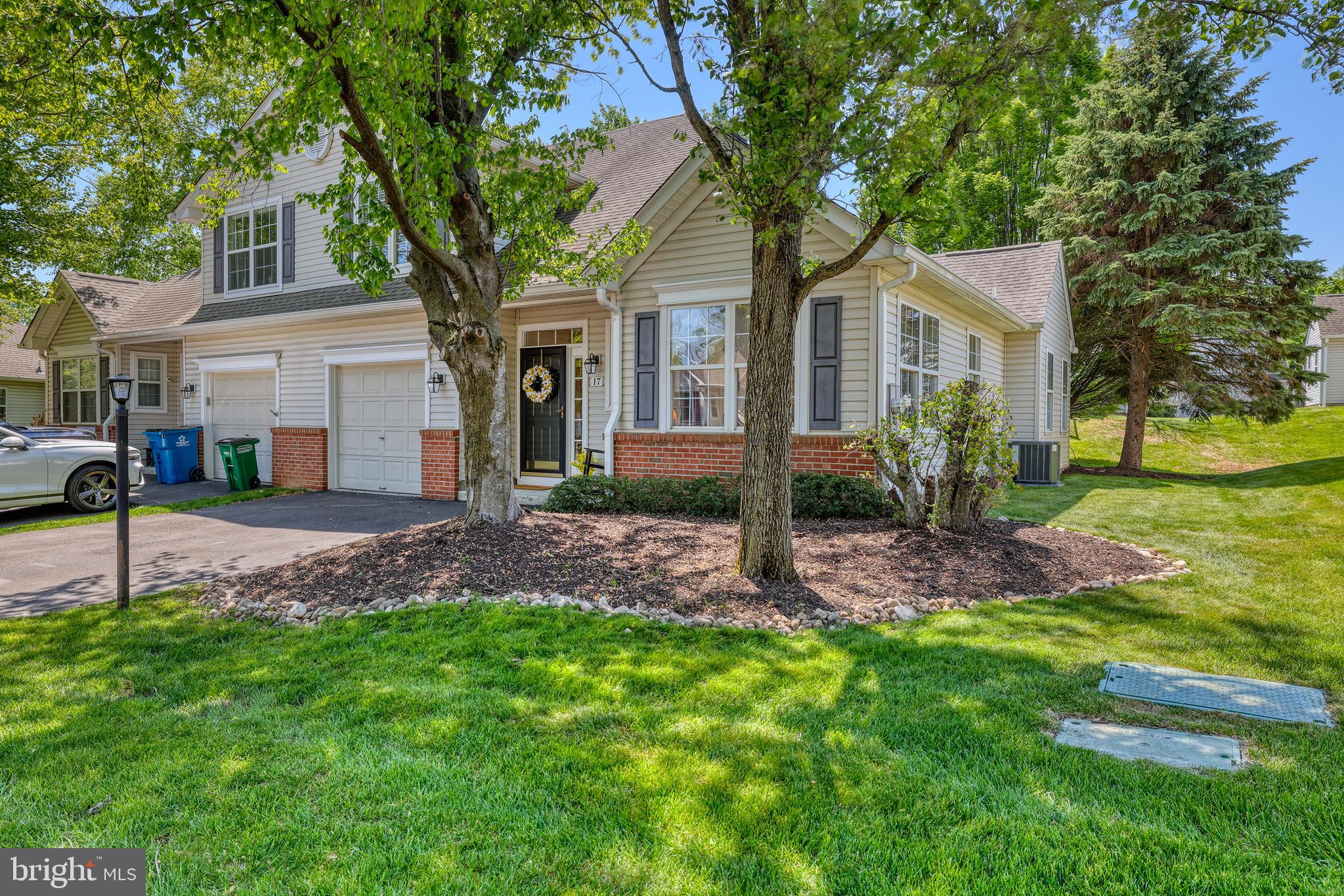 17 Black Eyed Susan Road Langhorne, PA 19047 - Photo 2 of 30