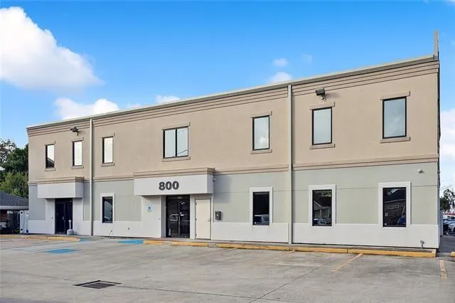 $1,600 | 800 North Causeway Boulevard, Unit 204, Metairie, LA 70001
