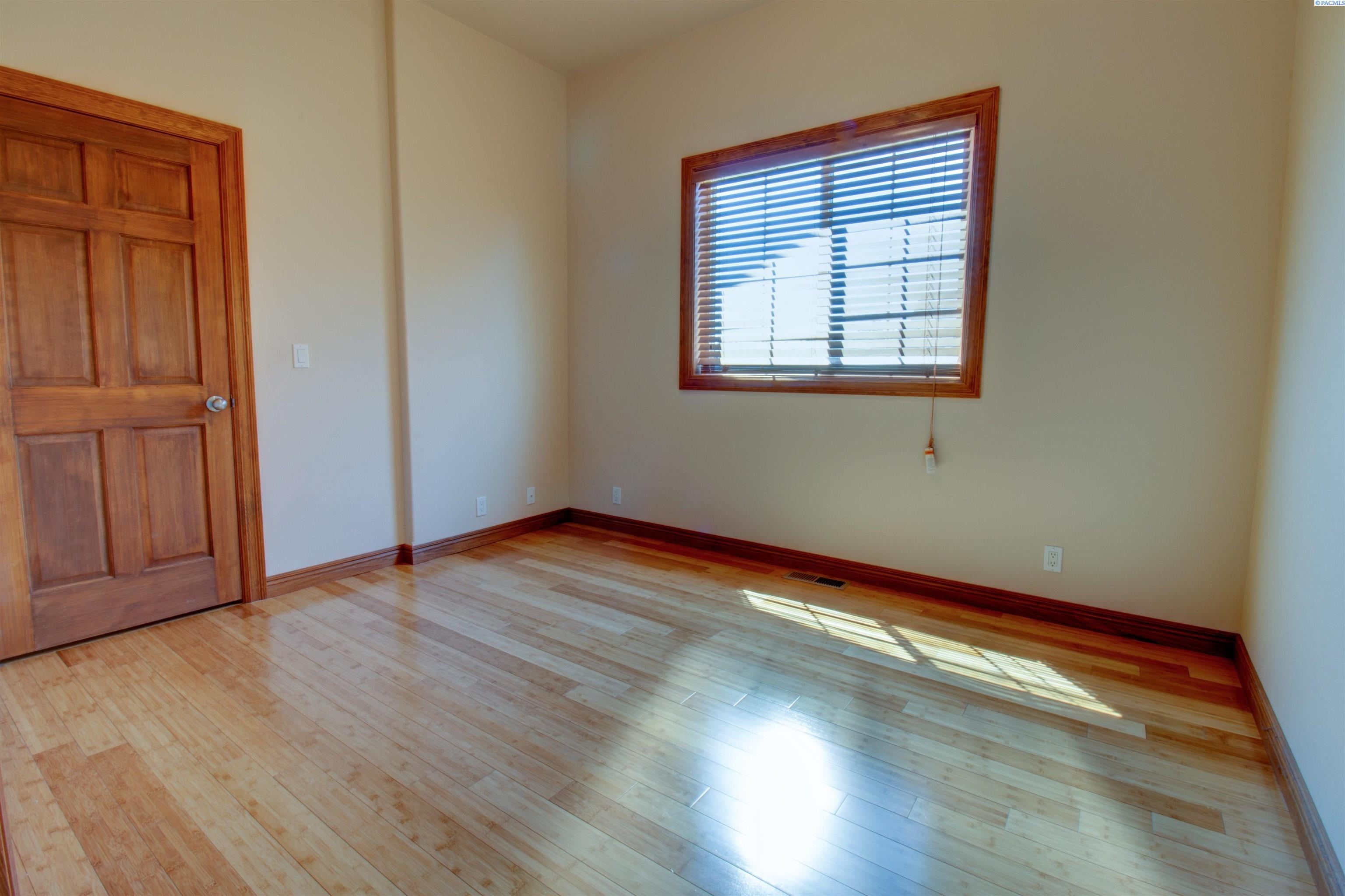 45802 South Fremont Road Kennewick, WA 99337 - Photo 19 of 41 Gallery Image 19