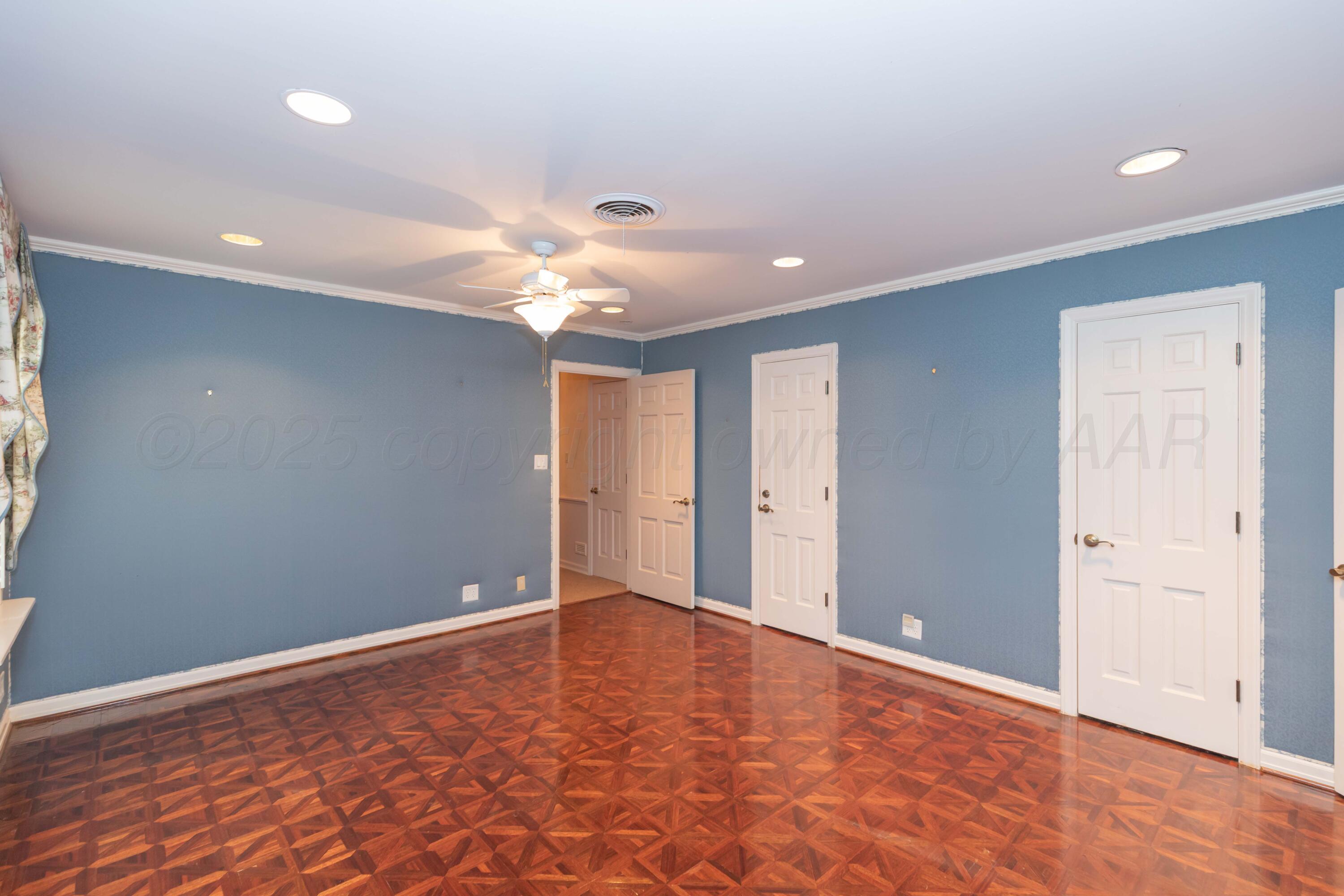 4102 Paramount Boulevard Amarillo, TX 79109 - Photo 25 of 74 BEDROOM 3 VIEW 1