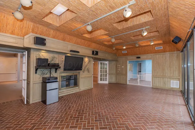 $3,750 | 4102 Paramount Boulevard, Amarillo, TX 79109