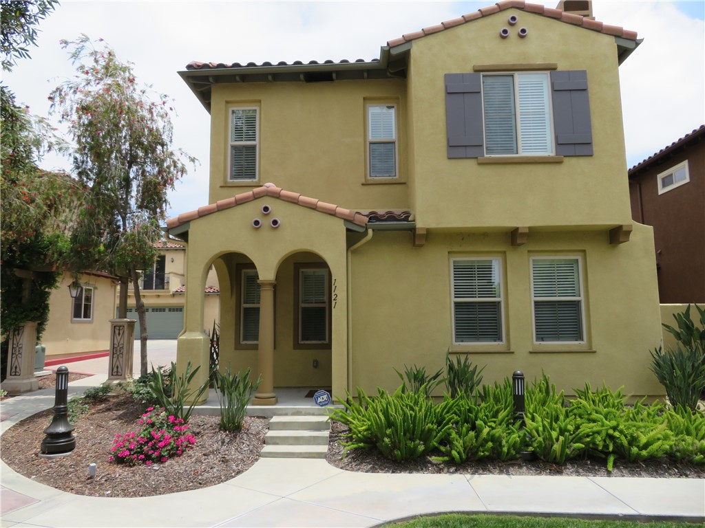 1121 Ohio Way Duarte, CA 91010 - Photo 1 of 1 a view of building with yard