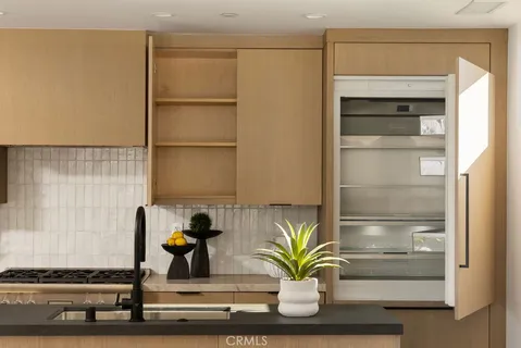 $2,850,000 | 512 1/2 Marigold Avenue, Corona del Mar, CA 92625