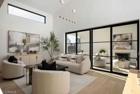 $2,850,000 | 512 1/2 Marigold Avenue, Corona del Mar, CA 92625