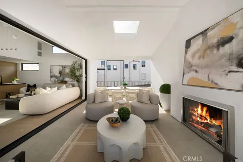 $2,850,000 | 512 1/2 Marigold Avenue, Corona del Mar, CA 92625