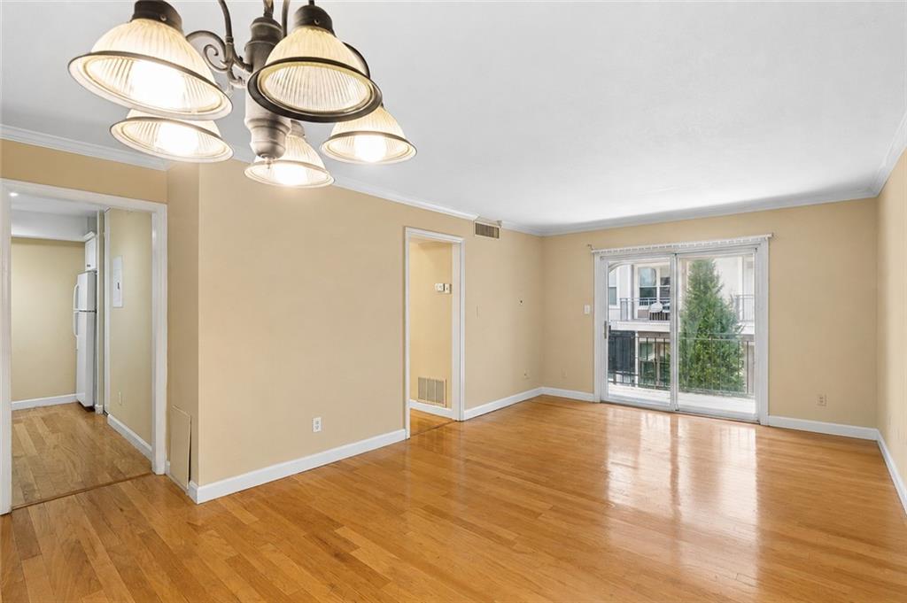 395 Pharr Road Northeast, Unit 308 Atlanta, GA 30305 - Photo 6 of 29