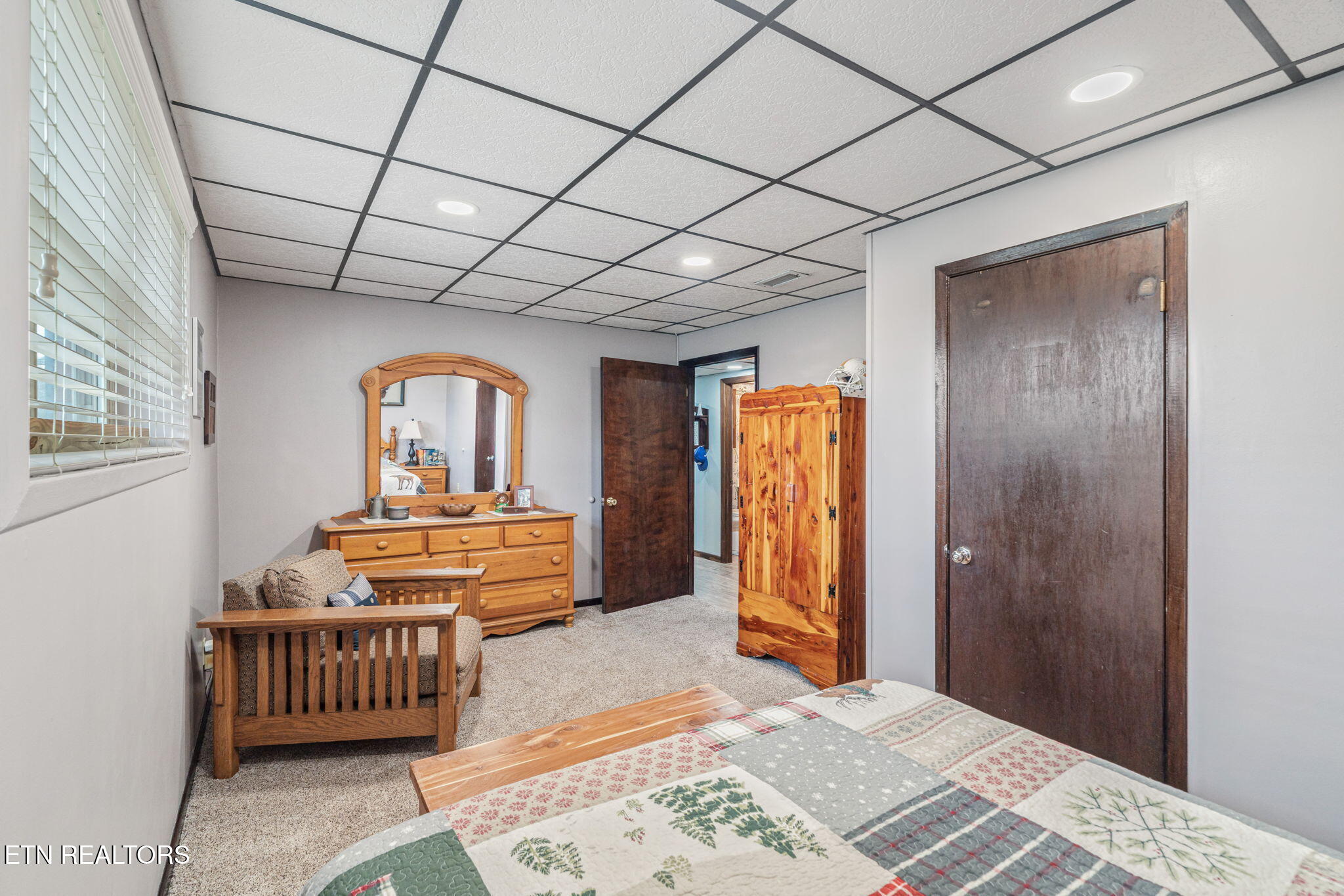 7301 Oxmoor Road Knoxville, TN 37931 - Photo 23 of 43 28-web-or-mls-7301 Oxmoor Drive-23