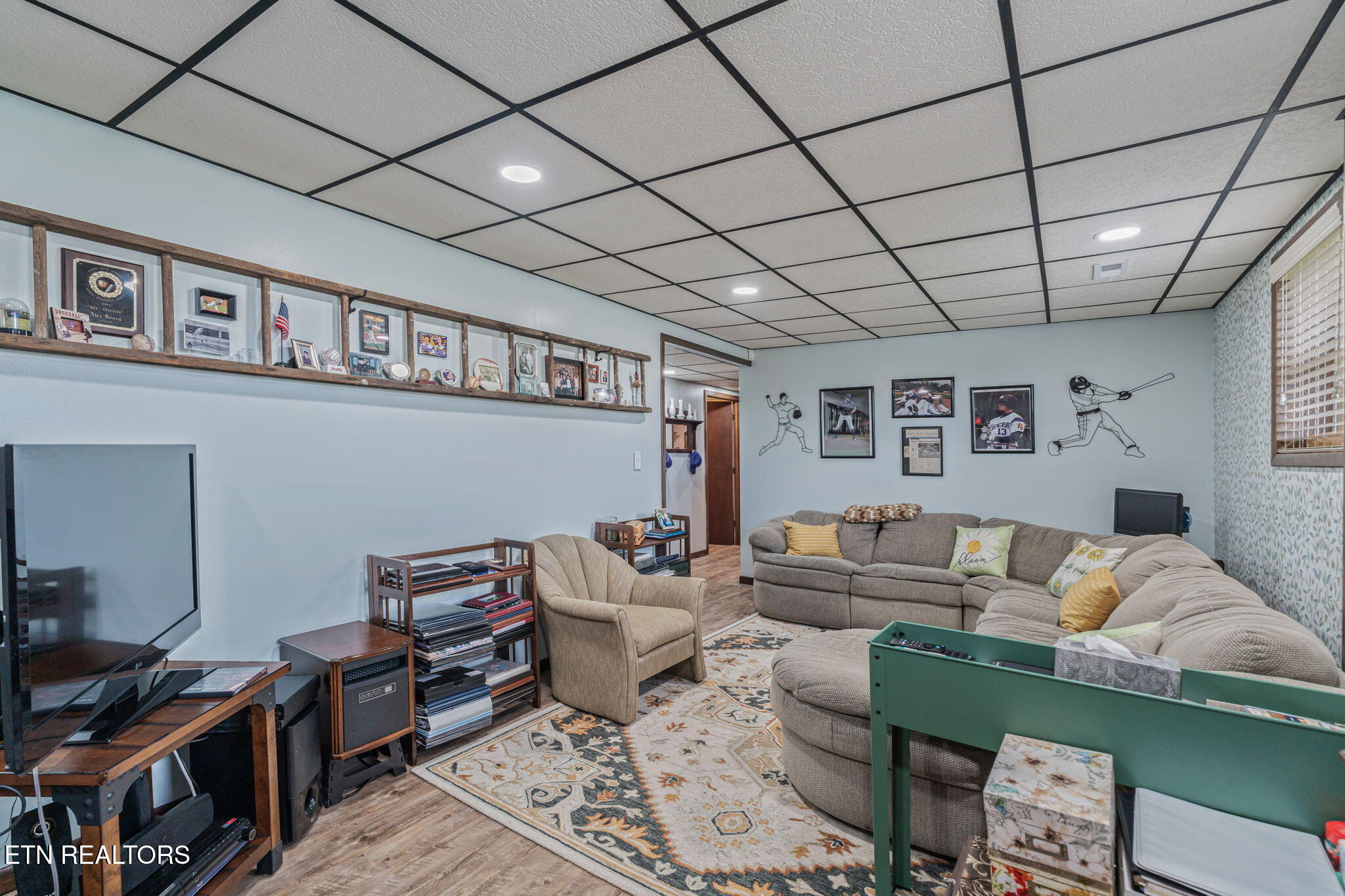 7301 Oxmoor Road Knoxville, TN 37931 - Photo 28 of 43 33-web-or-mls-7301 Oxmoor Drive-28