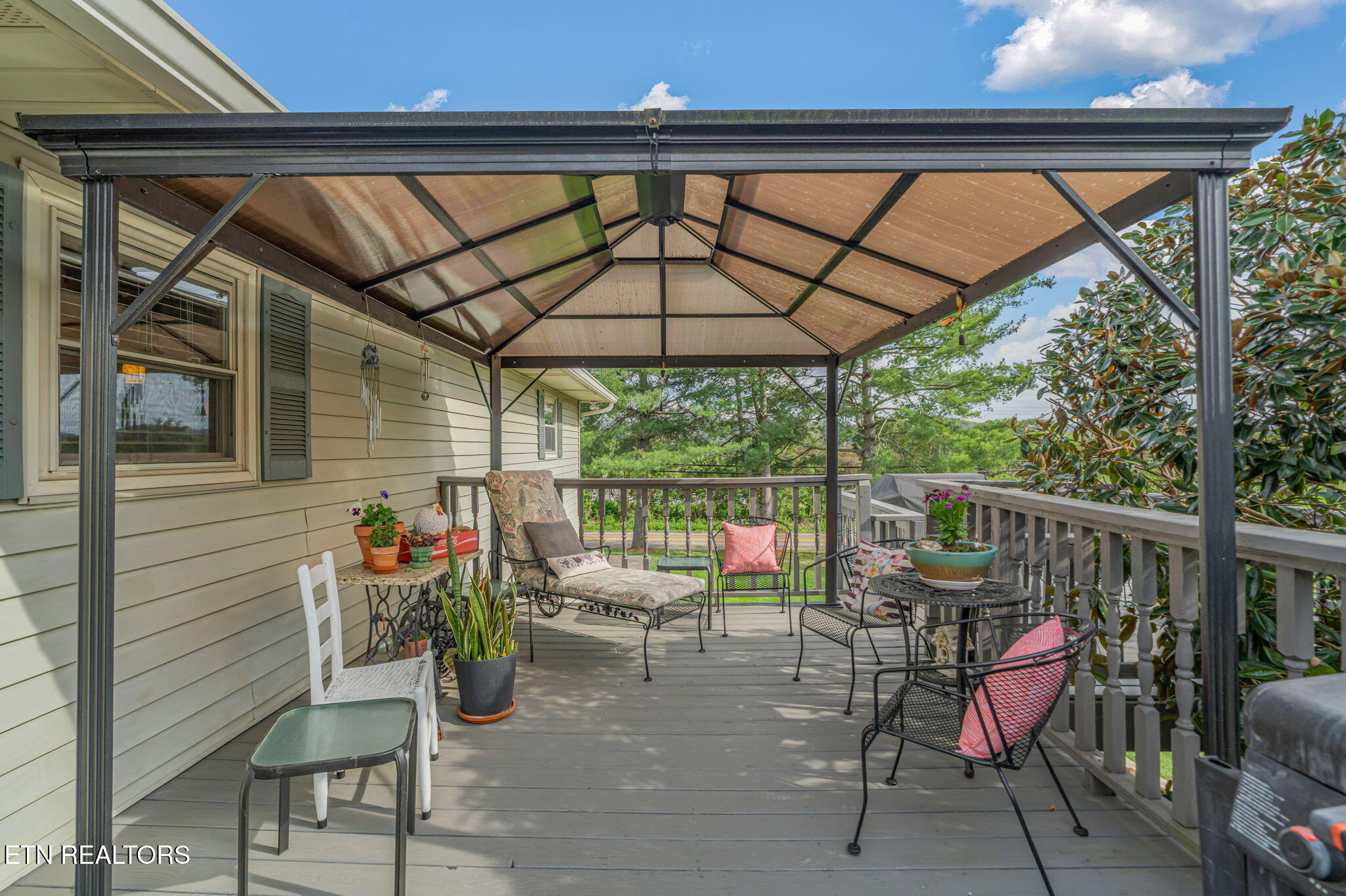 7301 Oxmoor Road Knoxville, TN 37931 - Photo 33 of 43 38-web-or-mls-7301 Oxmoor Drive-32