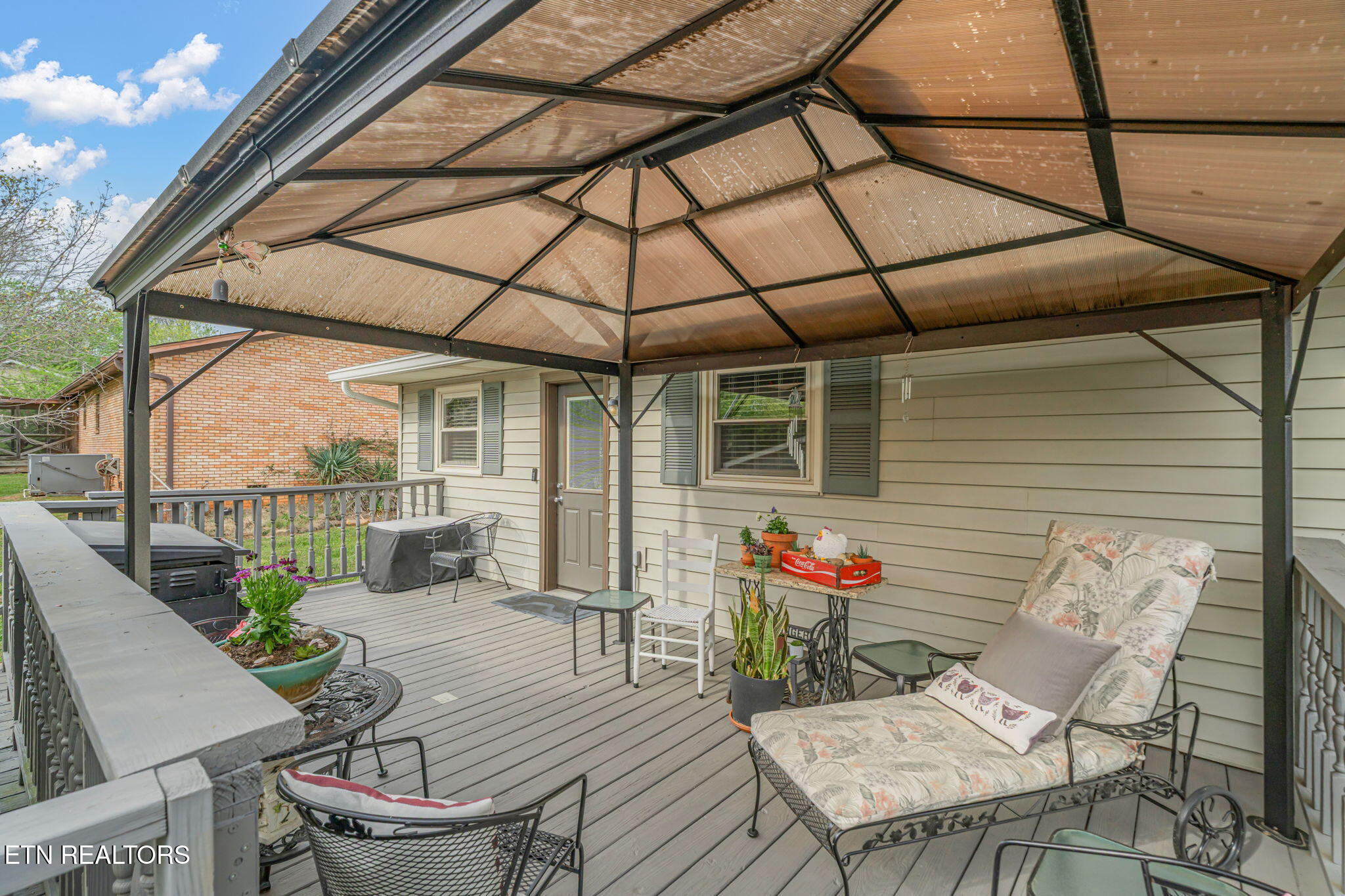 7301 Oxmoor Road Knoxville, TN 37931 - Photo 35 of 43 40-web-or-mls-7301 Oxmoor Drive-34