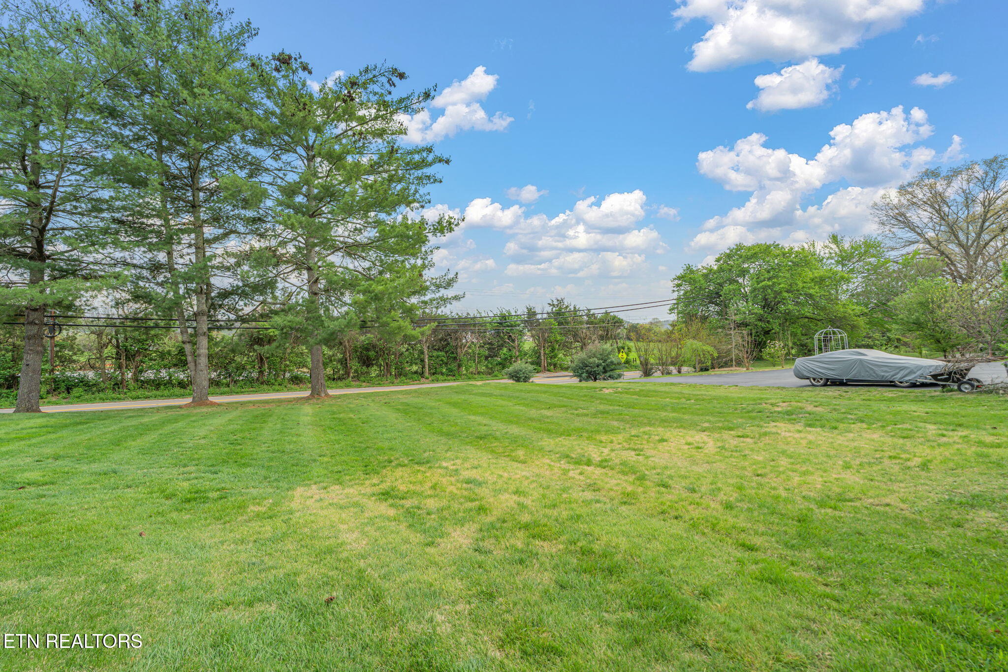 7301 Oxmoor Road Knoxville, TN 37931 - Photo 38 of 43 43-web-or-mls-7301 Oxmoor Drive-37